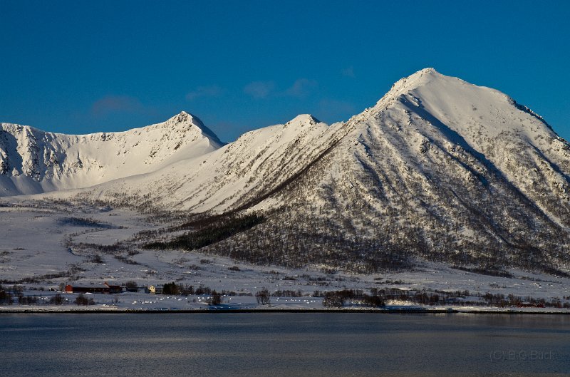 K5IM1089 copy.jpg - A view of Andøya